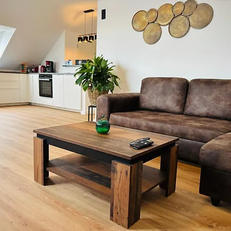 Zentrale Lage, Kostenlos Parken, Ideal Fuer Pendler, Und Haustiere Willkommen!! Apartment Kaarst