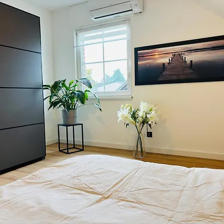 Zentrale Lage, Kostenlos Parken, Ideal Fuer Pendler, Und Haustiere Willkommen!!