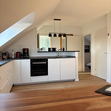 Zentrale Lage, Kostenlos Parken, Ideal Fuer Pendler, Und Haustiere Willkommen!! * Kaarst