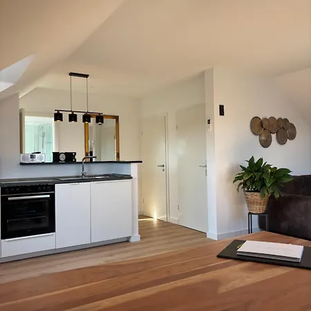 Zentrale Lage, Kostenlos Parken, Ideal Fuer Pendler, Und Haustiere Willkommen!! Kaarst