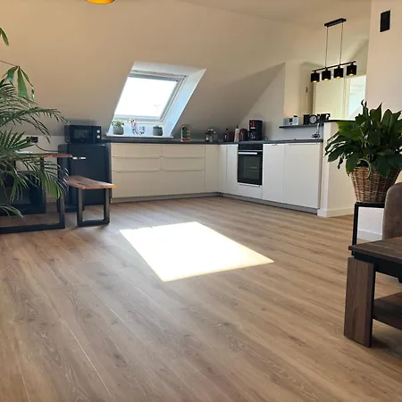 アパート Zentrale Lage, Kostenlos Parken, Ideal Fuer Pendler, Und Haustiere Willkommen!!