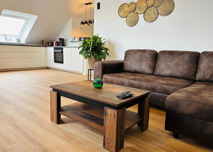 Zentrale Lage, Kostenlos Parken, Ideal Fuer Pendler, Und Haustiere Willkommen!! Daire Kaarst