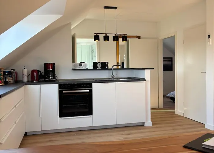 Zentrale Lage, Kostenlos Parken, Ideal Fuer Pendler, Und Haustiere Willkommen!! * カールスト