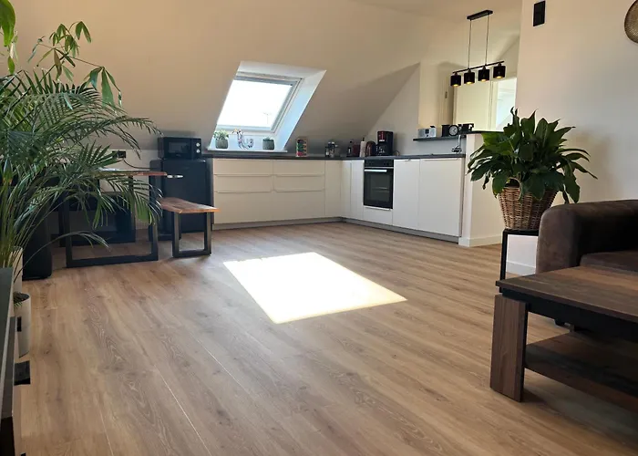 Daire Zentrale Lage, Kostenlos Parken, Ideal Fuer Pendler, Und Haustiere Willkommen!!