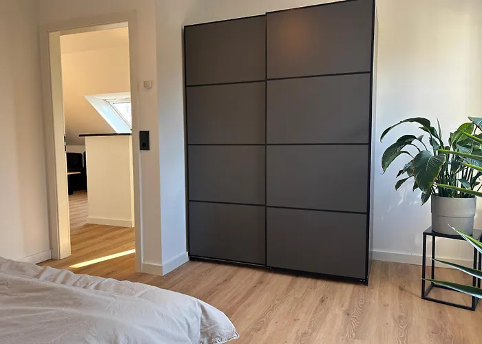 Zentrale Lage, Kostenlos Parken, Ideal Fuer Pendler, Und Haustiere Willkommen!! アパート カールスト